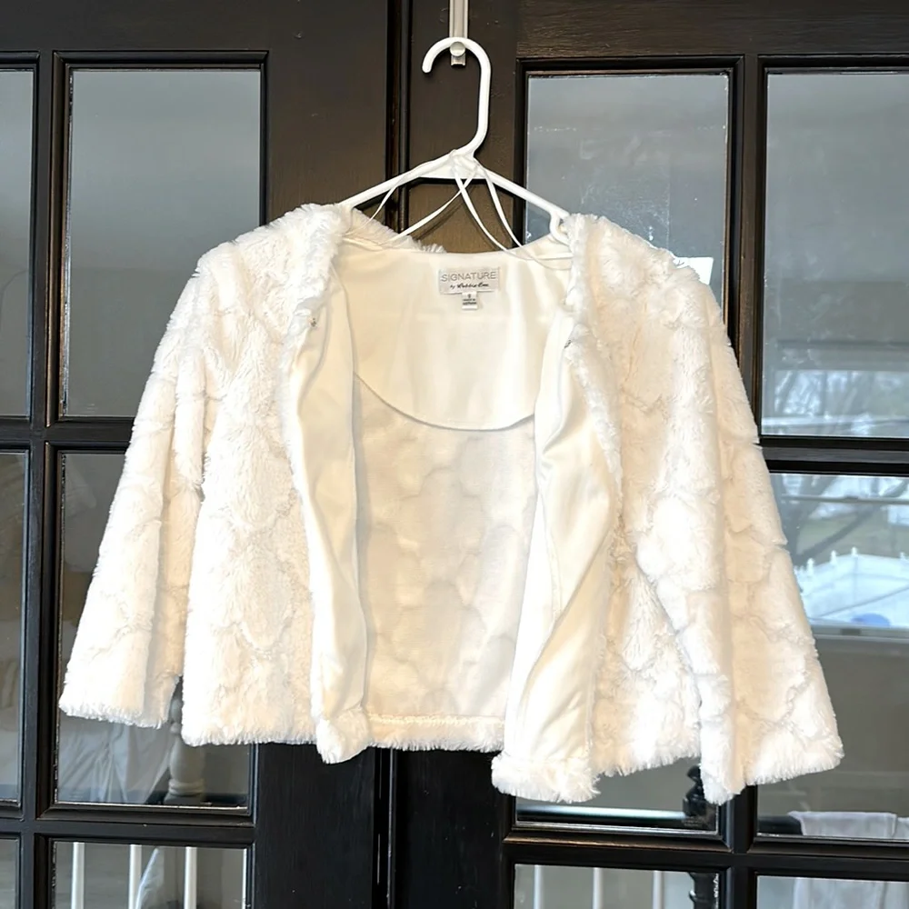 🤍PURE WHITE “SIGNATURE BY ROBBIE BEE” size small beautiful CROP JACKET!! - Picture 6 of 8